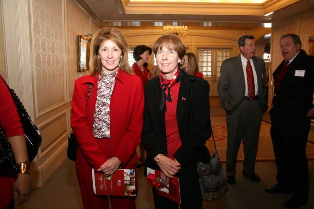 Lynn Bukovic, Jeane Hull